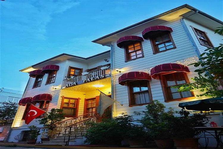 Büyükada Evlilik Teklifi Ada Palas Butik Otel